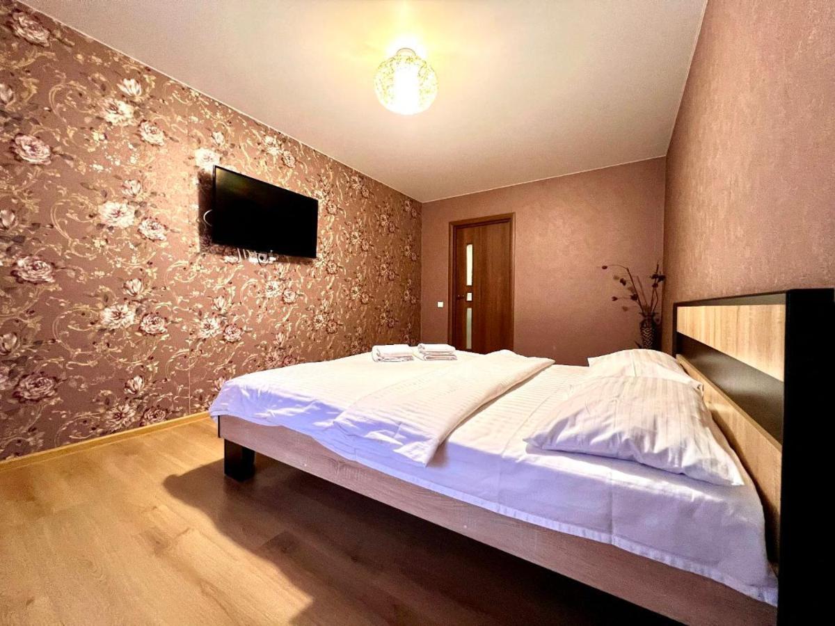 Apartpoltava Простора Однокімнатна Квартира В Новобудові, Корпусний Парк المظهر الخارجي الصورة