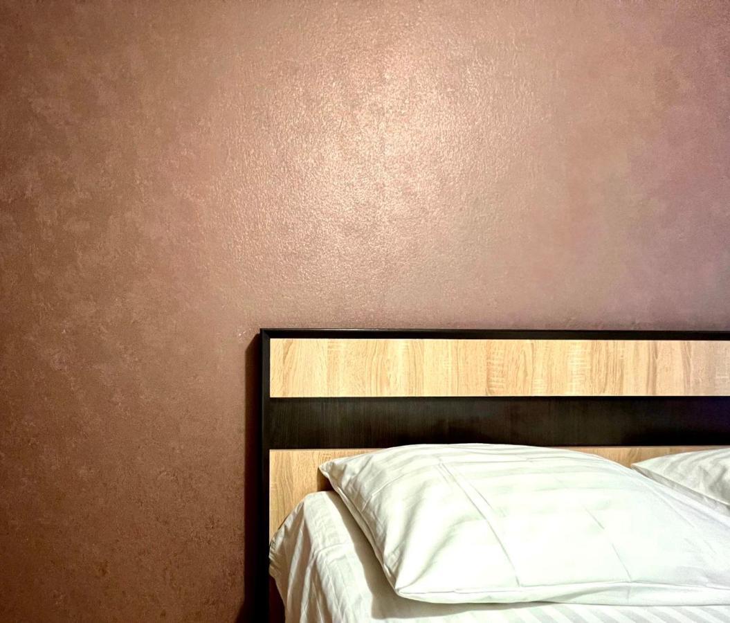 Apartpoltava Простора Однокімнатна Квартира В Новобудові, Корпусний Парк المظهر الخارجي الصورة
